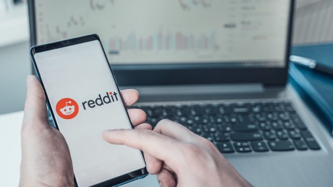 Reddit's r/CryptoCurrency community removes moderators accused of insider trading